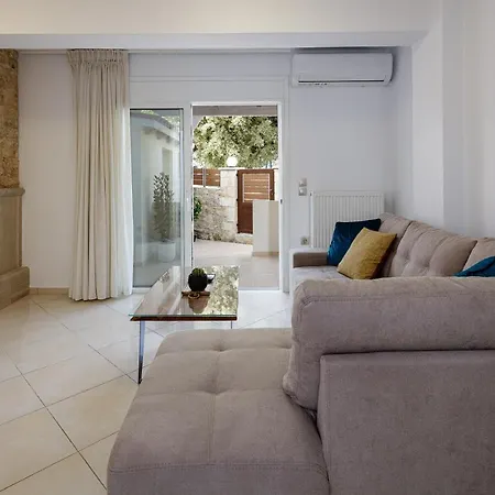 Apartment Amalthea Family Residence, 2 Min Walking From Center Rethymno (Crete)
