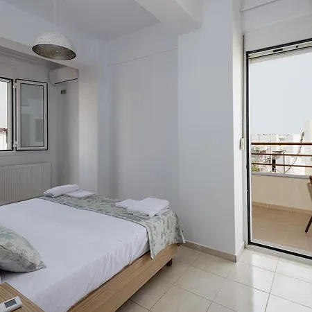 Amalthea Family Residence, 2 Min Walking From Center Apartment Rethymno (Crete)